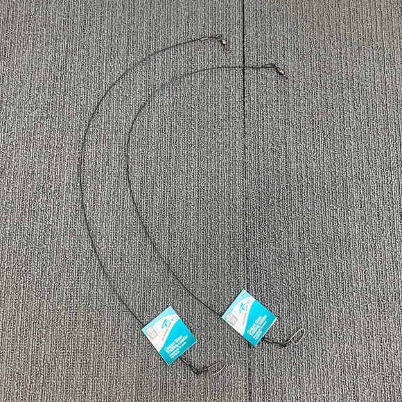 2 Hurricane Salt Tackle Coated Steel Trolling Fishing Leaders Black 20in 90lb - Picture 1 of 12